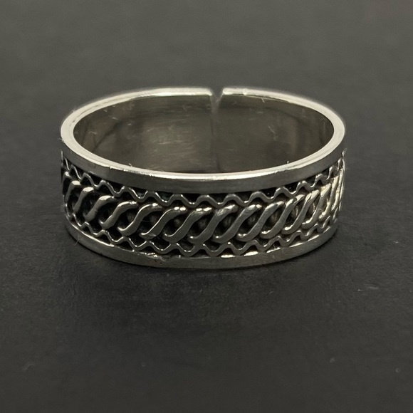 925 SILVER WOVEN CELTIC STYLE RING! - Picture 1 of 8